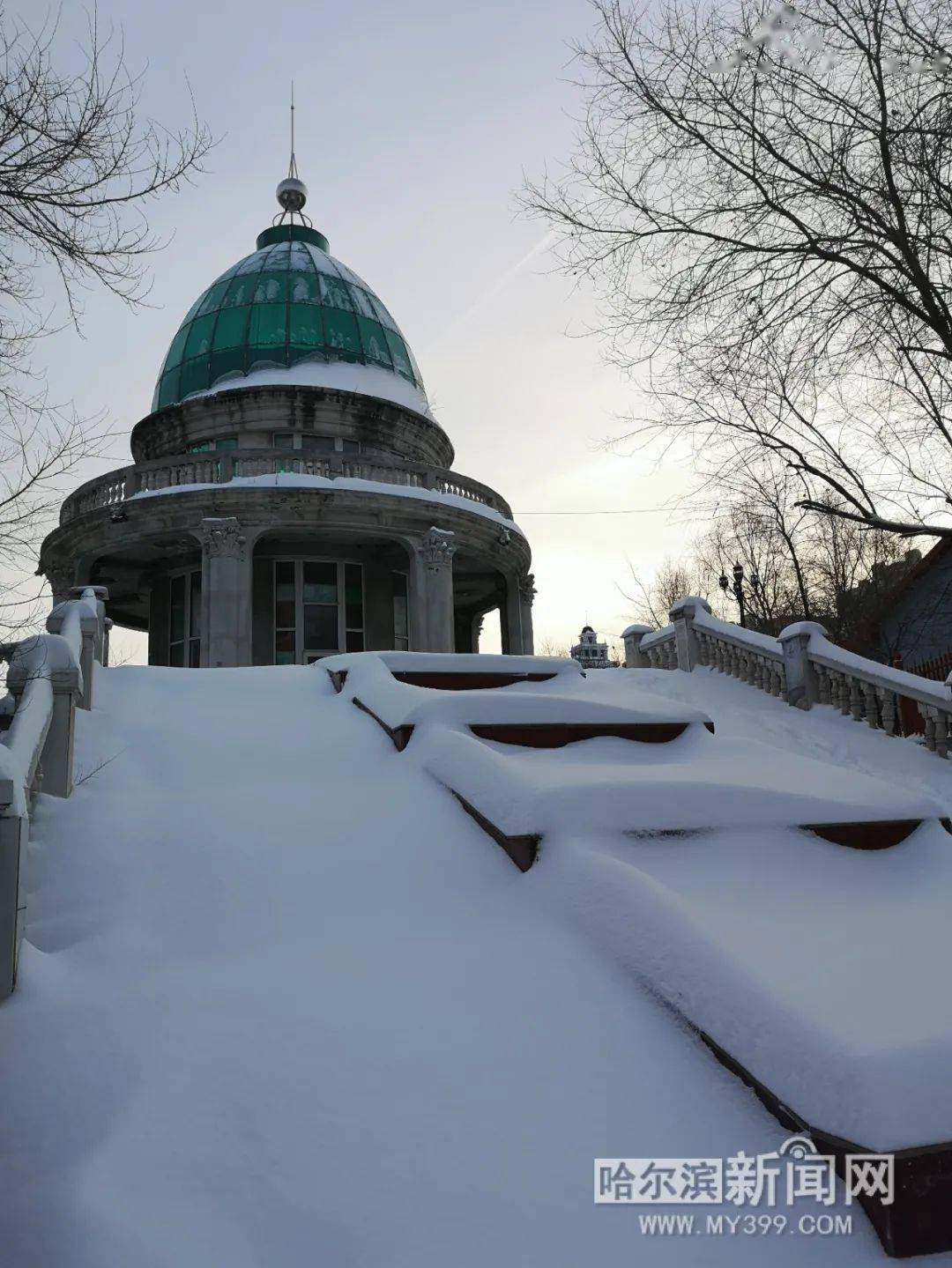 过去两天这场局地特大暴风雪有多大丨哈尔滨气象专家称近20年未见此