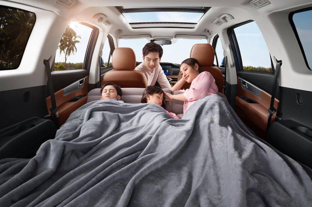 二胎家庭出行首选家用mpv给孩子保姆般的关怀