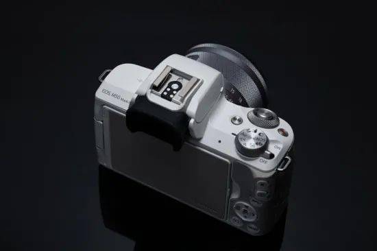 更多关于佳能新一代 eos m50 mark ii 微单相机的功能介绍可以接着