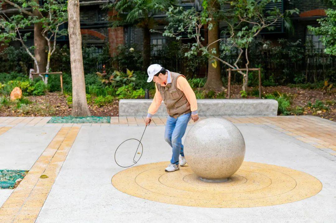 【九子游戏赛 老少皆宜欢乐多】