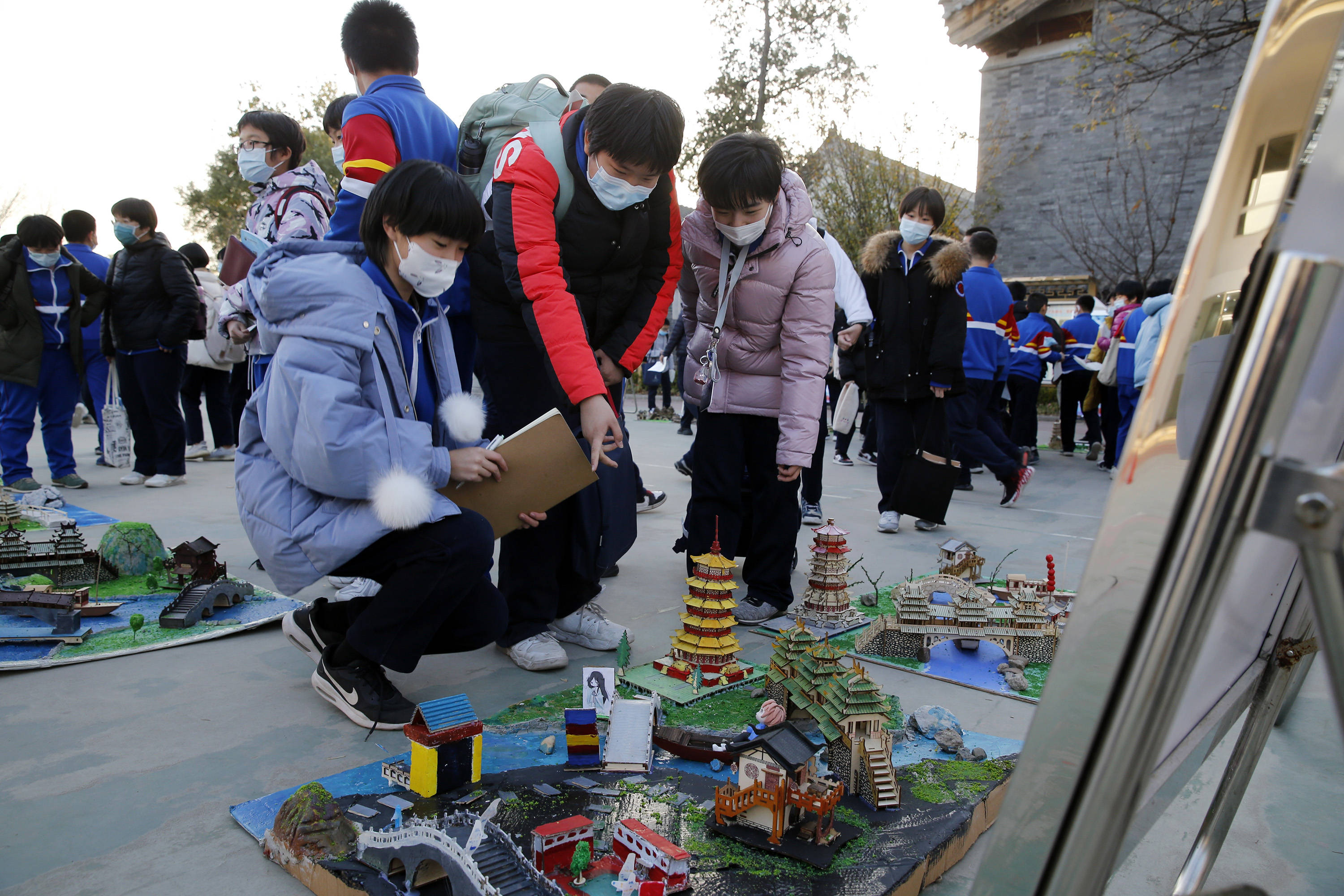 北京中学生举办京杭大运河主题设计展