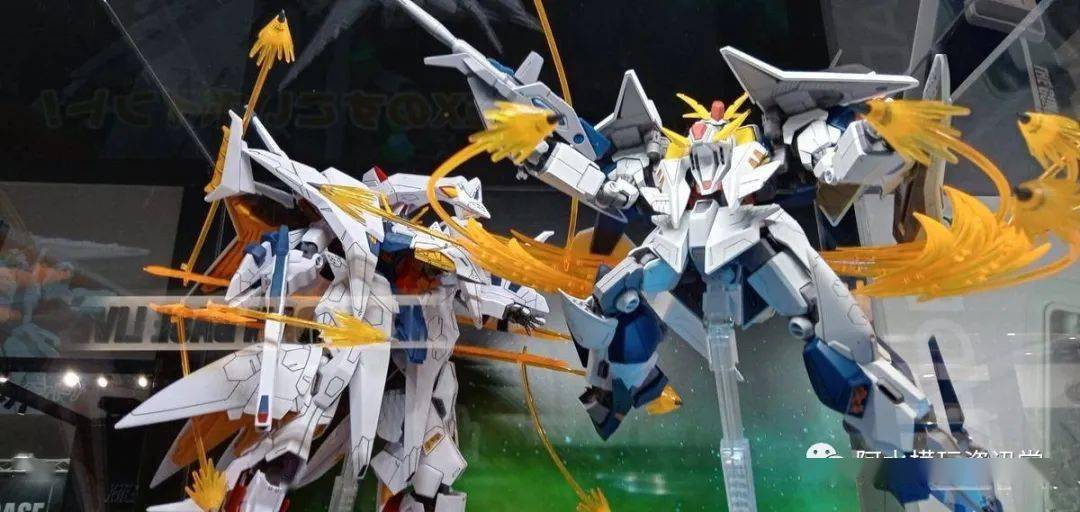 万代21年4月hguc柯西高达vs佩涅罗佩浮游导弹套装与杂志作例旧设定版