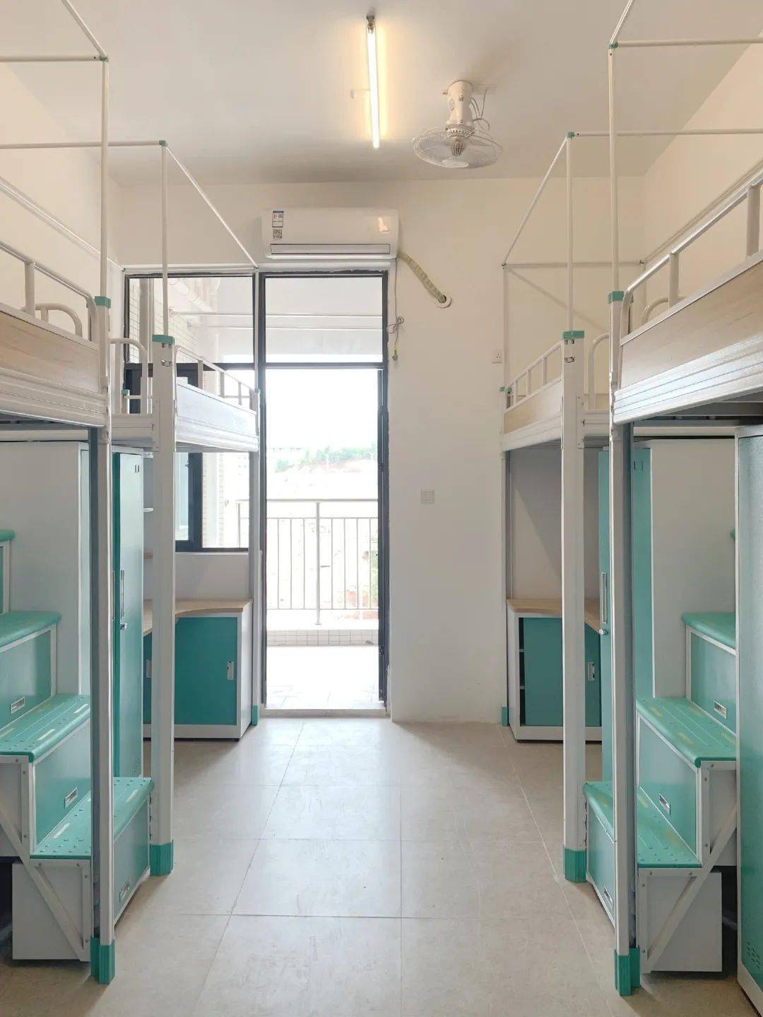 差好远广东高校新校区vs老校区宿舍这真是同一所学校