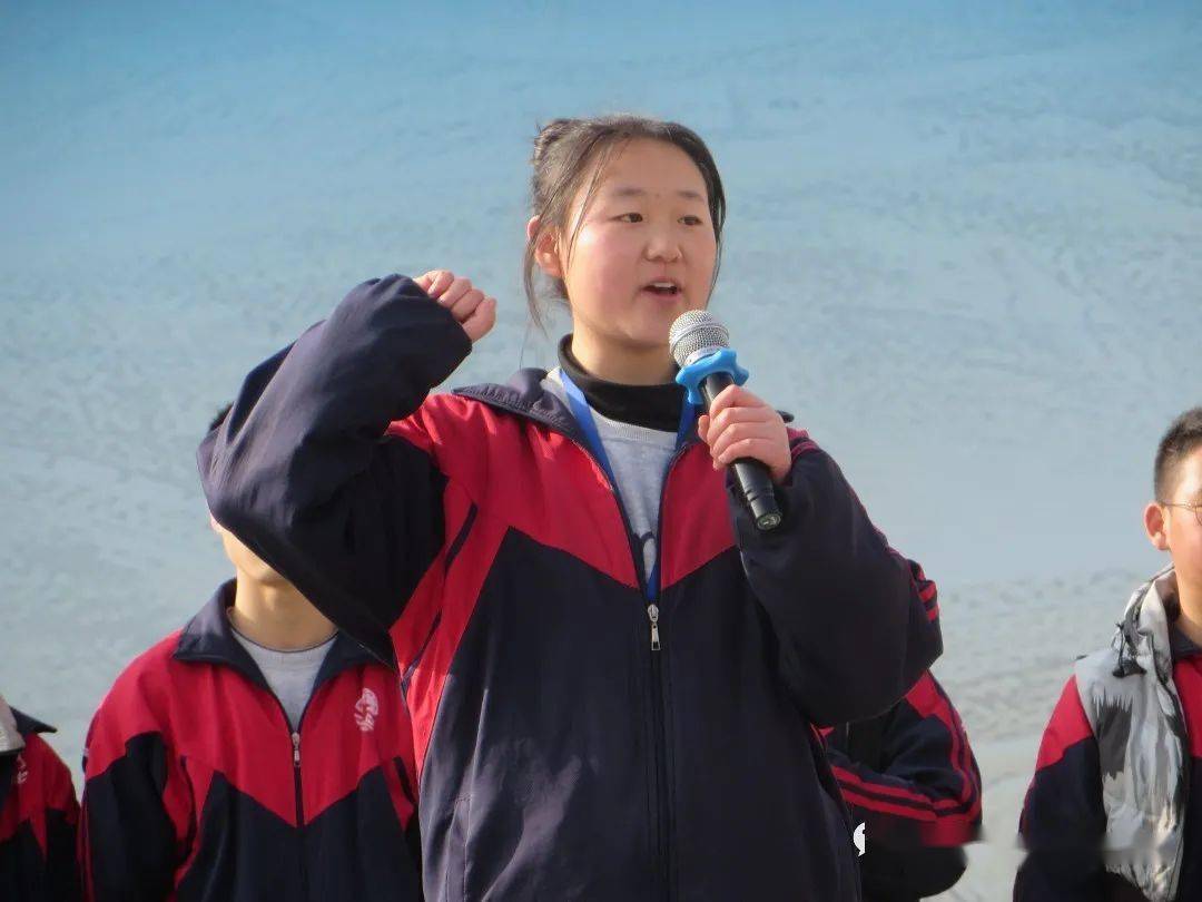激扬青春与梦同行临洮县文峰中学举行高三励志教育报告会