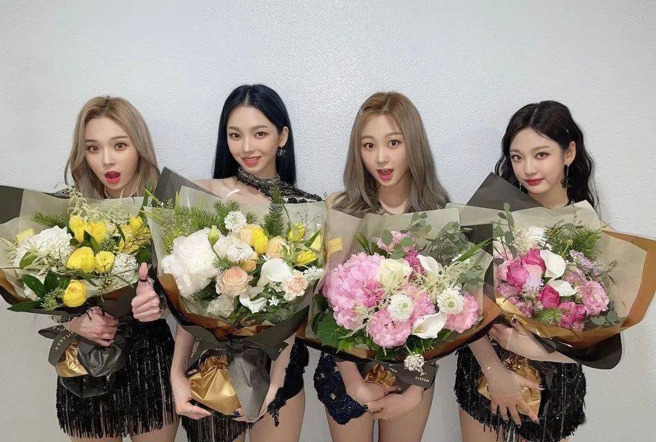 sm新女团出道blackpink行走的发型种草机宝座要让位了