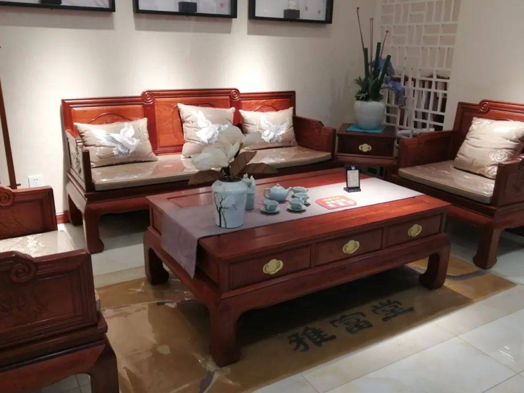 年年红红木家具贵在既能养人养身又能养心养神