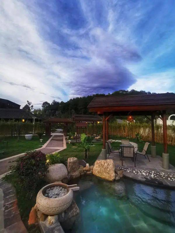 【千人活动双人送乳胶床垫】五星森林温泉疗养,通天寨品质二日游_石城