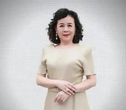 91岁女神郑小瑛执棒奏响2021新年音乐会土楼回响