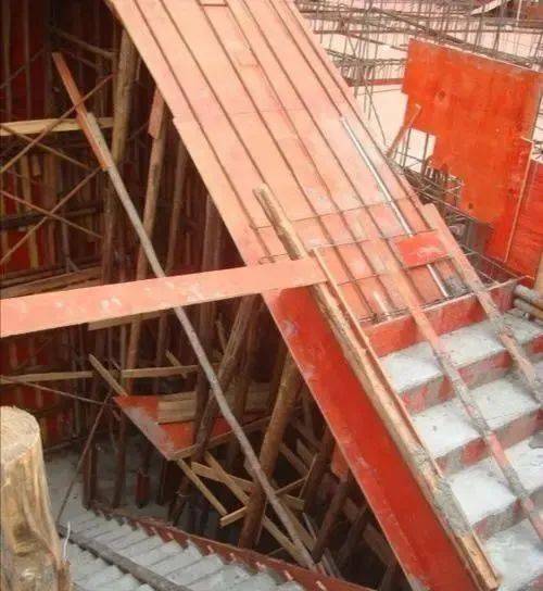 农村自建房楼梯施工可以不要平台梁吗到底该怎么样做