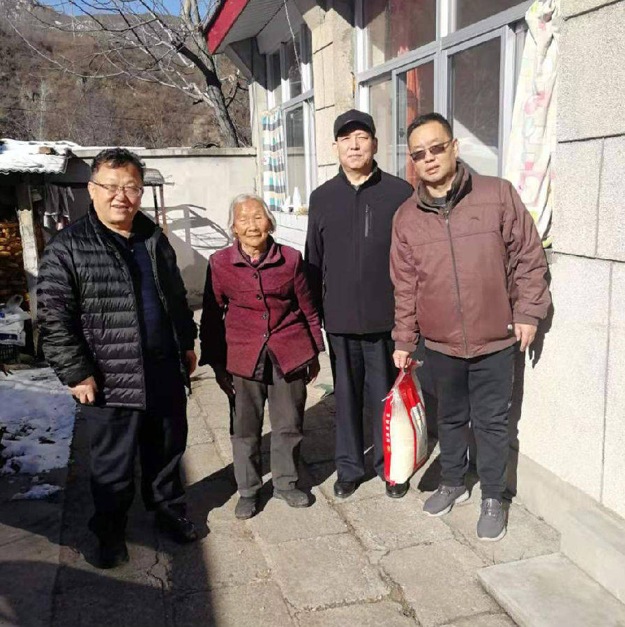 书记,总经理赵清华带领下,到张家口市涿鹿县蟒石口镇北峪店村开展走访