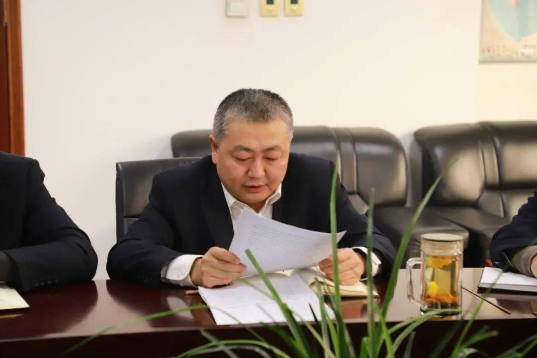 学思践悟细照笃行延安农商行机关第一党支部开展主题党日