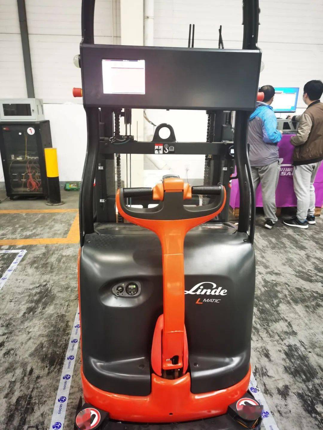 agvautomated guided vehicle的简称出生于林德