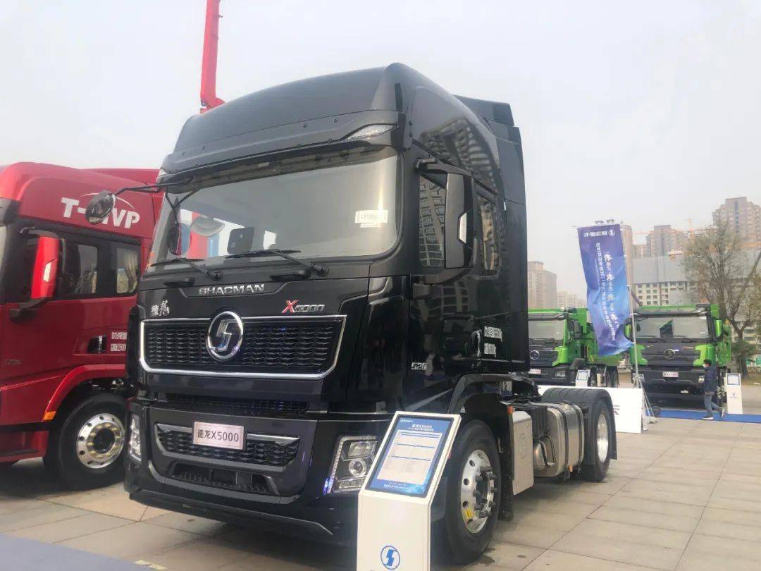 德龙x5000 6×4 采埃孚amt智行版牵引车德龙x5000 6×4 超值版牵引车
