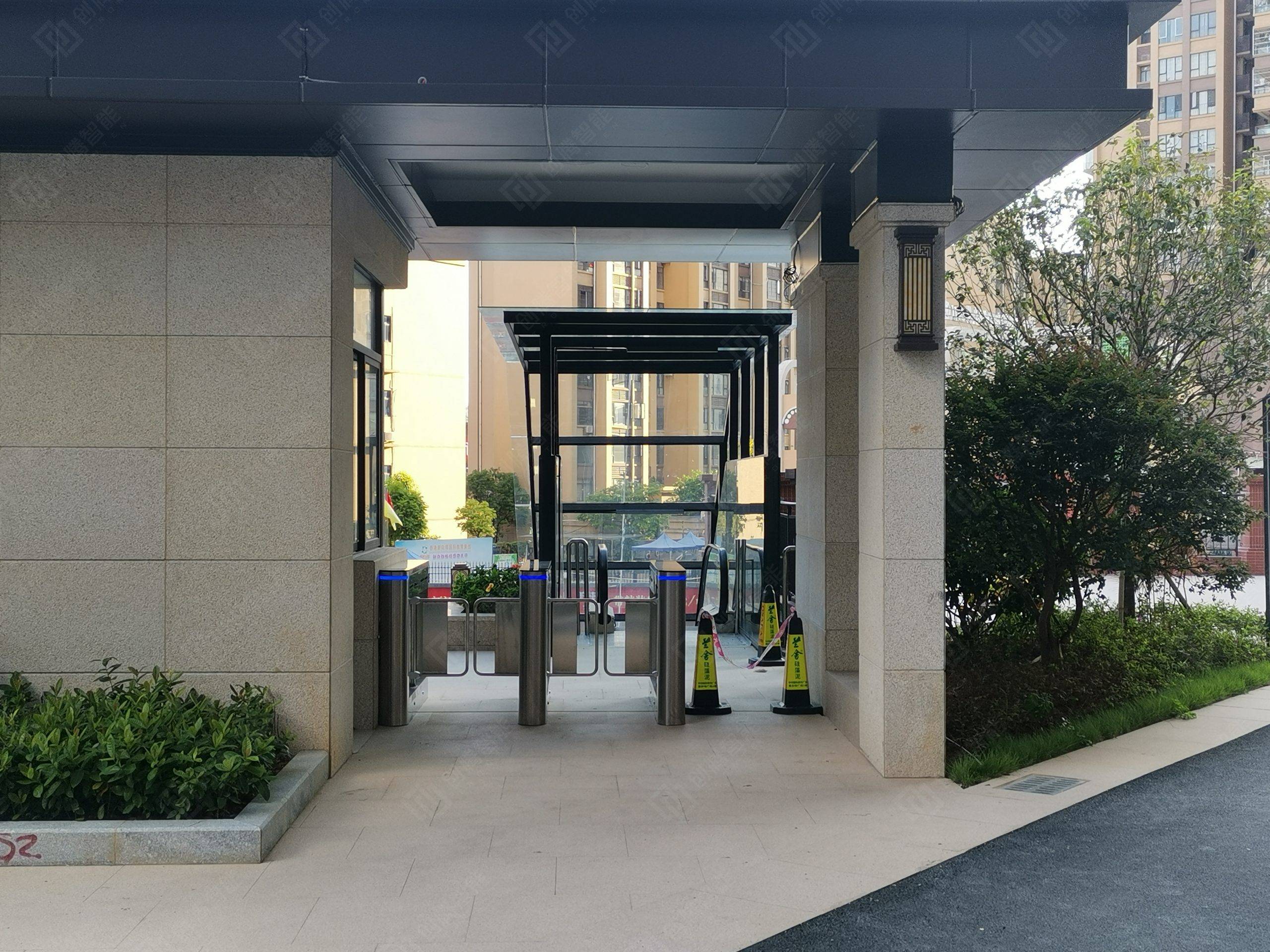 人行通道速通门