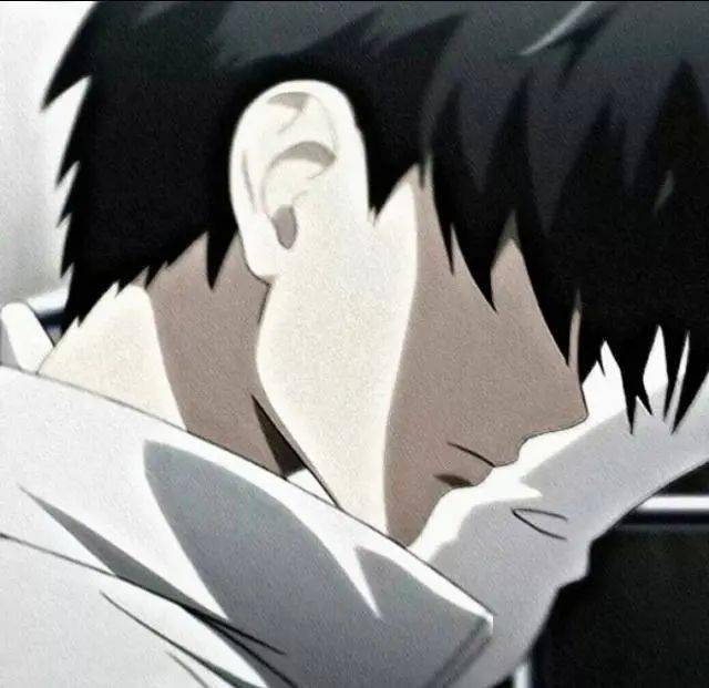 动漫男头吃棒棒糖的男孩子永远比抽烟的男孩子帅