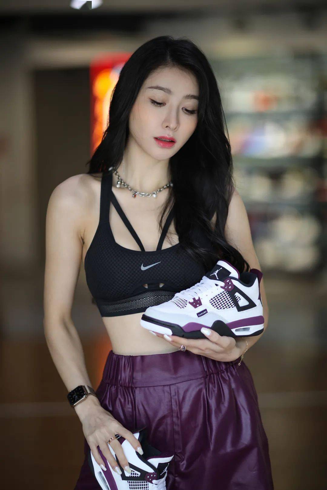 · 维维 」