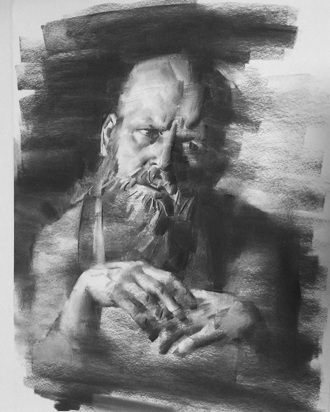 用木炭条画素描,笔触大刀阔斧,调子666,每次用它画画,都有一种自己