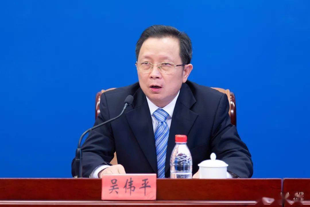 福建省委教育工委委员,省教育厅党组成员,副厅长吴伟平 人民网 焦艳摄