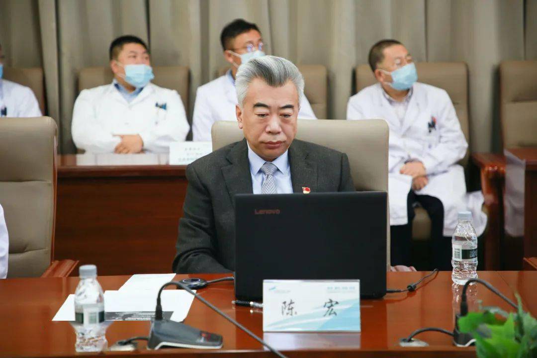 齐齐哈尔的这个人,在加拿大火了!_陈宏