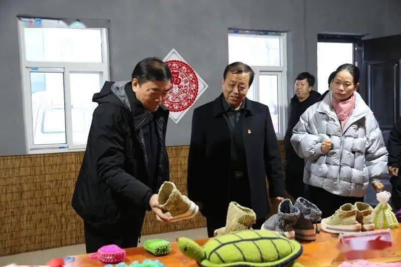 市委常委,组织部部长贾书君到陕州区调研指导村