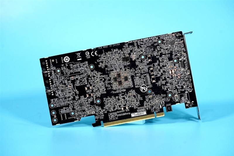 祖传风之力技嘉rtx3060tigamingocpro8g魔鹰评测散热是最大卖点