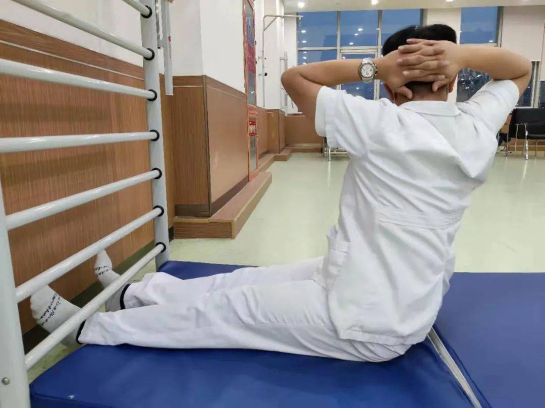 【康复】如何通过肋木训练保持良好姿势