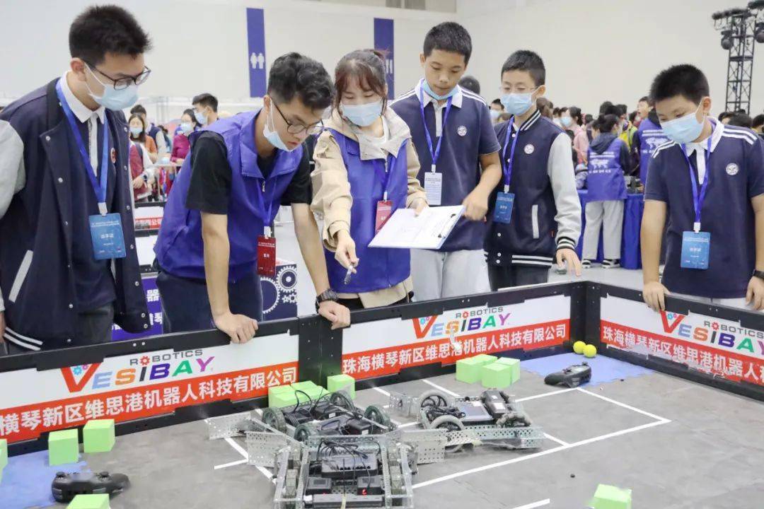 关注搭建珠港澳青年科技交流的平台第二届珠海市青少年机器人大赛暨珠