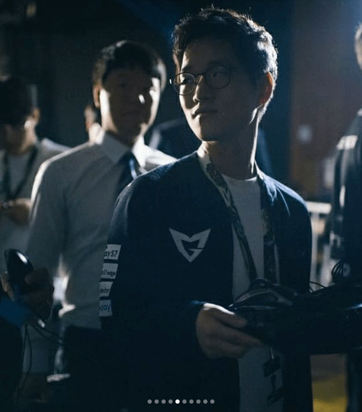 lol冠军中单crown宣布退役:可以不留遗憾的离开赛场了_选手