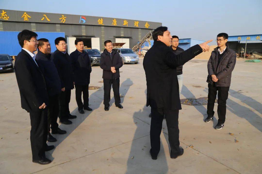 省农业农村厅合作经济指导处处长王乃生一行到长山镇调研