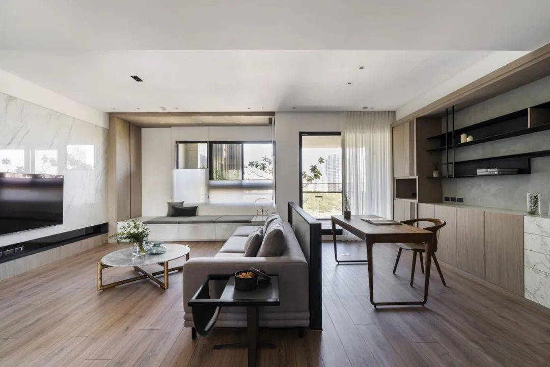 大横厅让我们康康豪宅