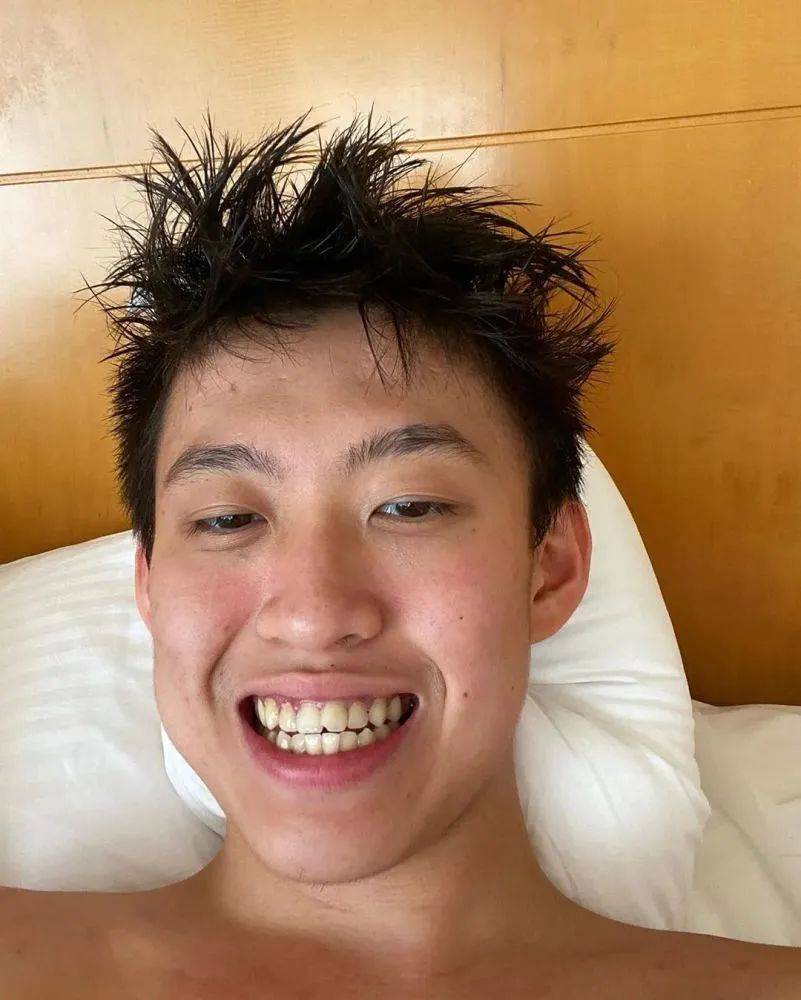 在女友直播间开黄腔richbrian还真不拿粉丝当外人