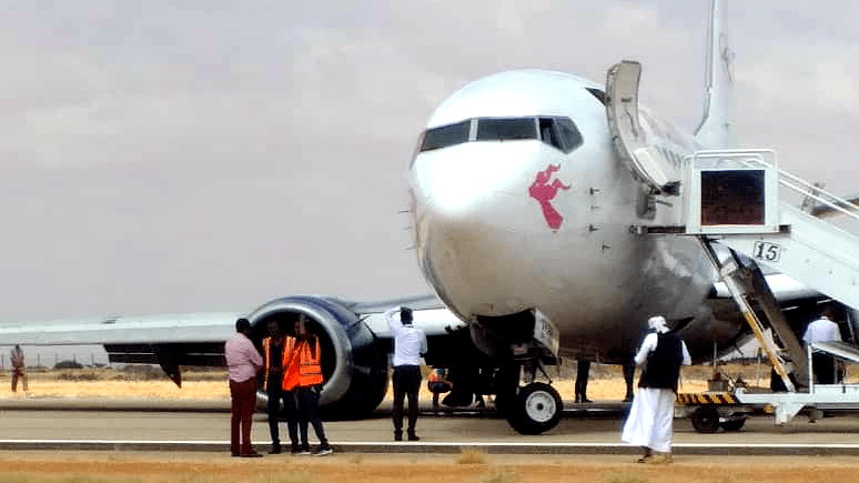 2020年12月2日,吉布提航空的一架波音737型客机在索马里加洛威机场