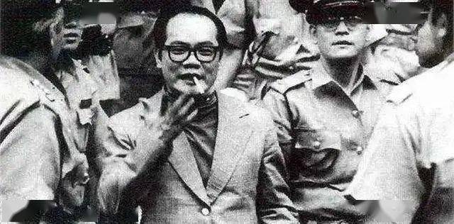 其人物原型,便是香港"黑道四大家族"之一潮州帮"义群"的头目吴锡豪.