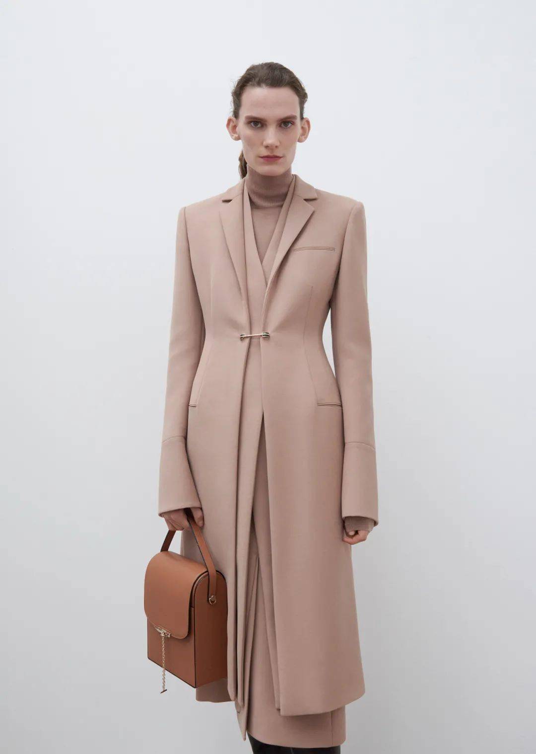 13周年庆giada你的大衣撩到我了