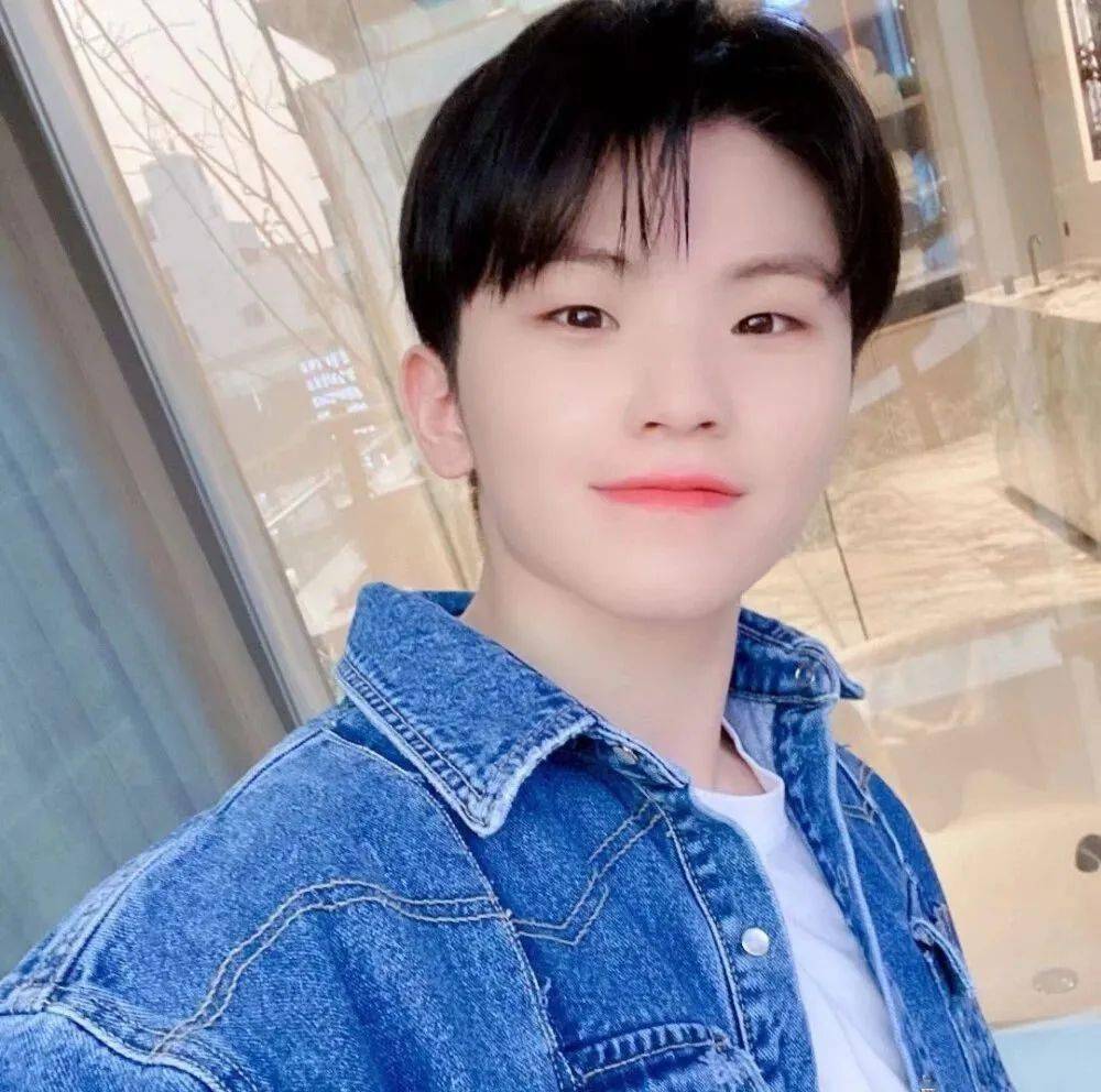 微信头像seventeen李知勋