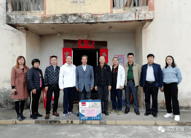 天河区卫生健康局到坭陂镇汤一村调研
