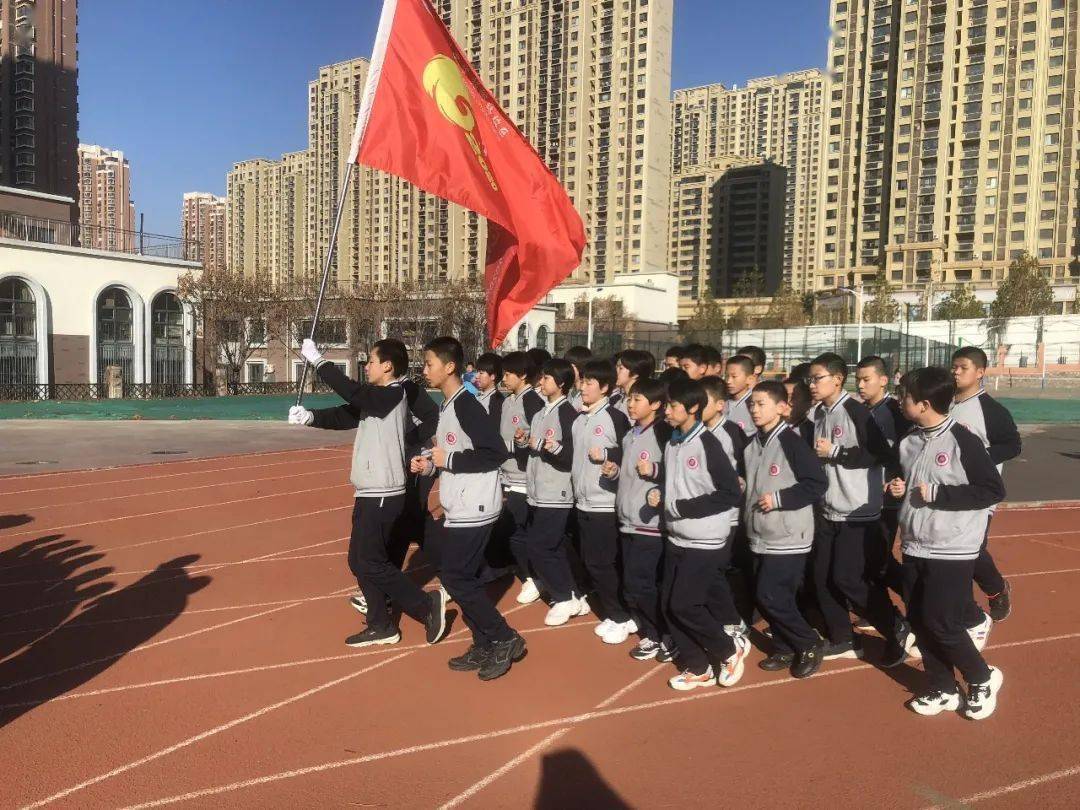团结紧张严肃活泼记海川中学旅游路校区阳光体育大课间评比