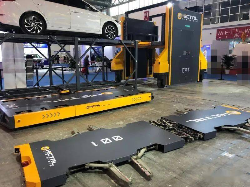 走廊的优势,不断投入研发,让双层升降式智能停车机器人变得更为智能化