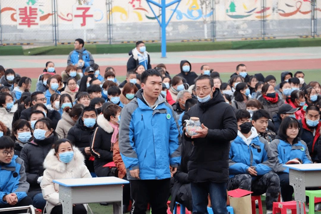 西安市阎良区关山中学图片