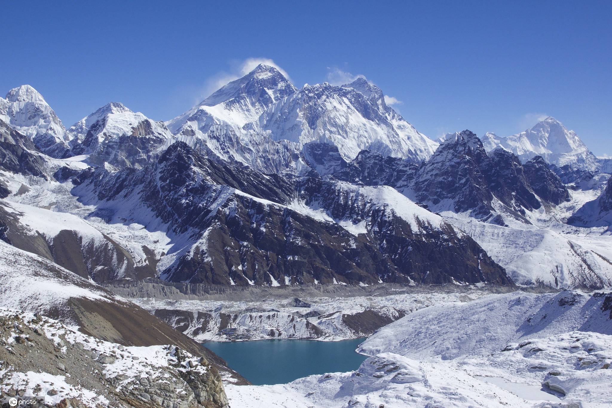 珠峰新身高884886米世界之巅长个儿了