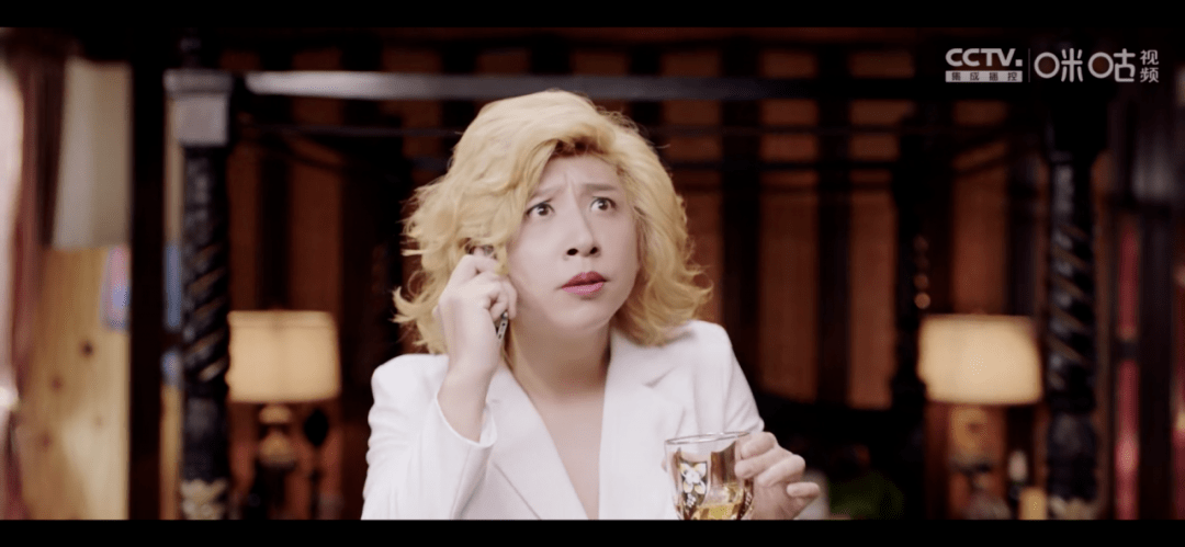 澡堂子在逃公主乔杉女装只有0次和无数次