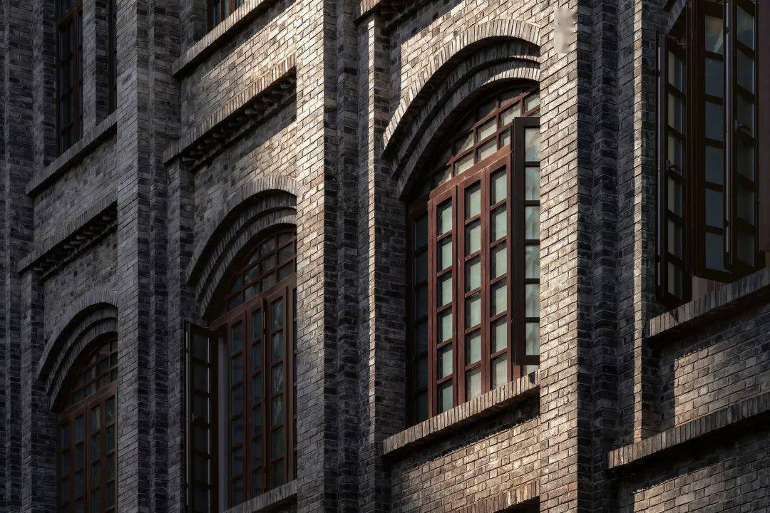 【建筑风韵】解放西路的这幢青砖小楼,藏着抗战时期的往事