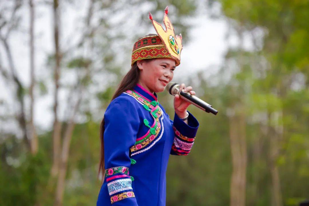 记得来听用山歌讲述邕城趣事大明山歌圩歌王韦玉英将惊艳驾到这个周六