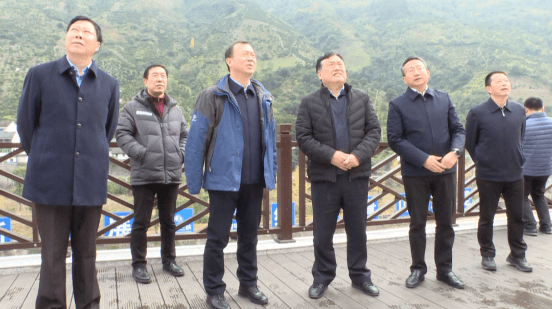 12月4日,宜昌市委副书记,市委政法委书记,香溪河市级河长袁卫东到兴山