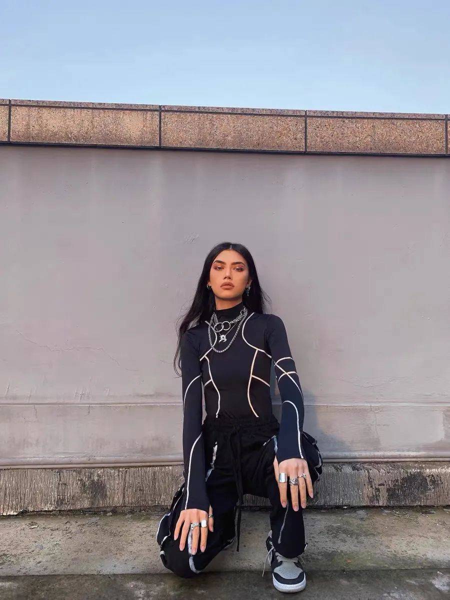 天猫评选了2020年度时尚人物万万没想到竟然是奥特曼