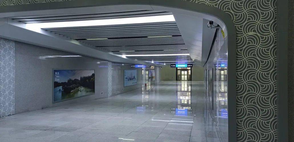 宝应高铁站以靓丽的容颜迎接八方旅客,期待您的到来