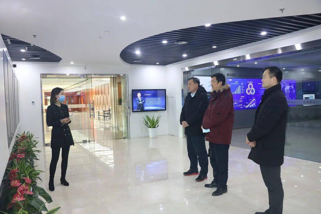 沧州高新区党工委书记管委会主任王金树一行到访清华科技园