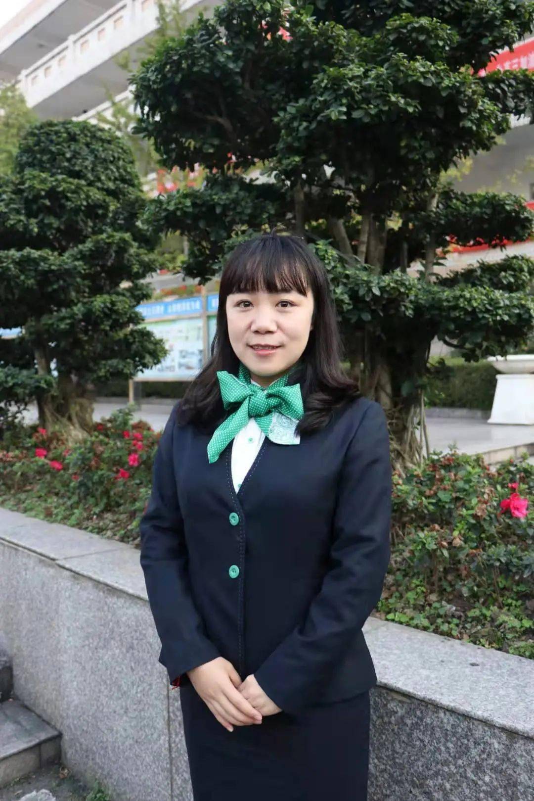 会当击水三千里自信人生两百年高三年级六班