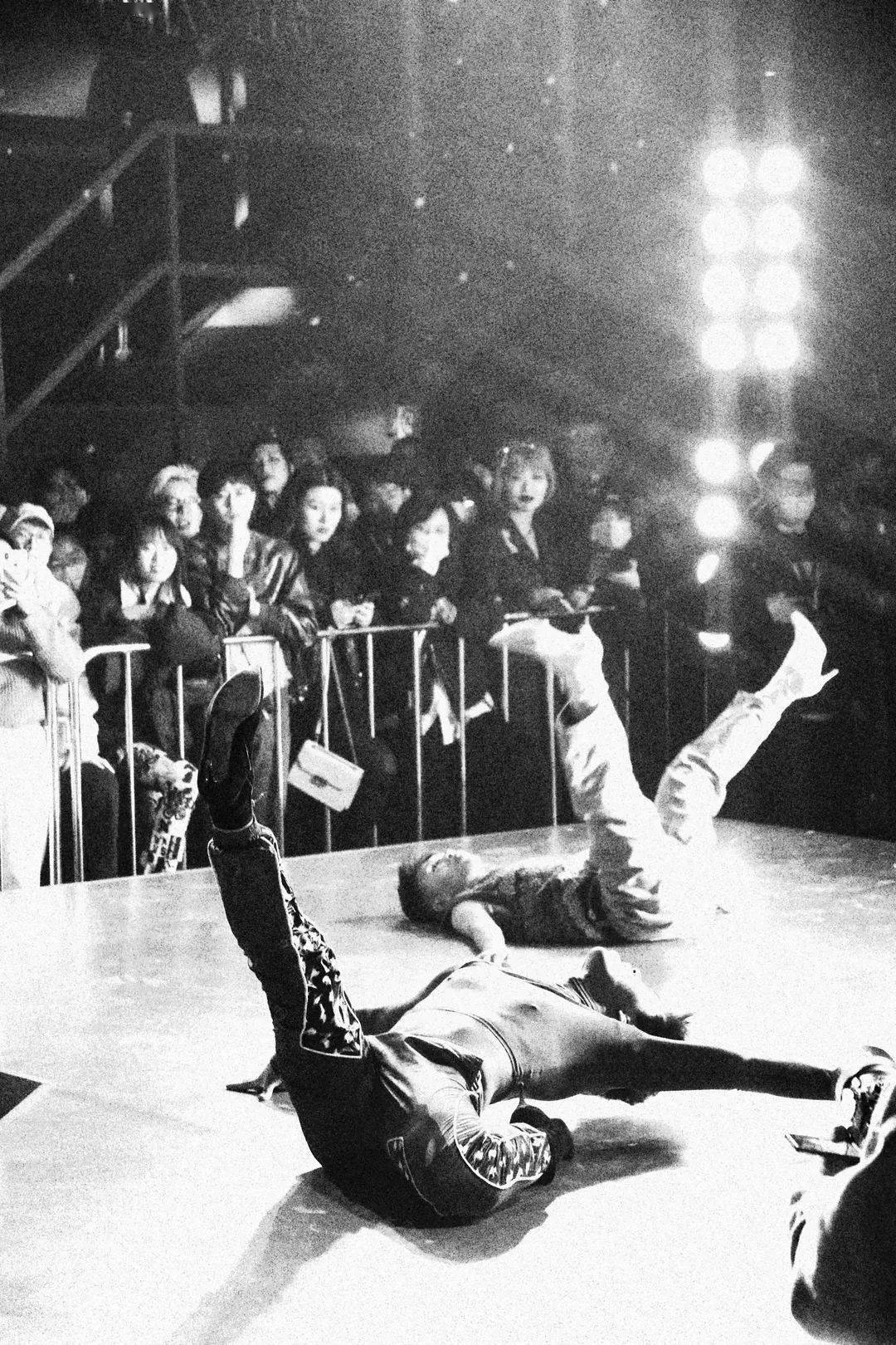 顺应少数群体在主流文化中占据位置,国内的ballroom盛况会使其和国外