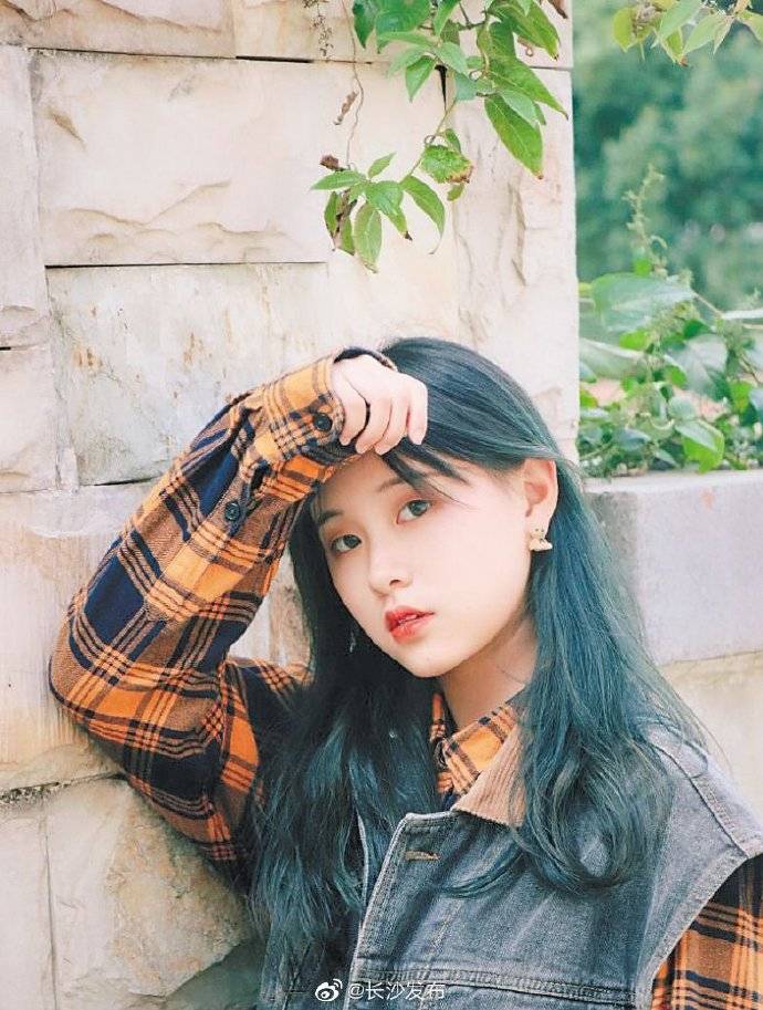 长沙00后女大学生拍下上万张照片定格青春